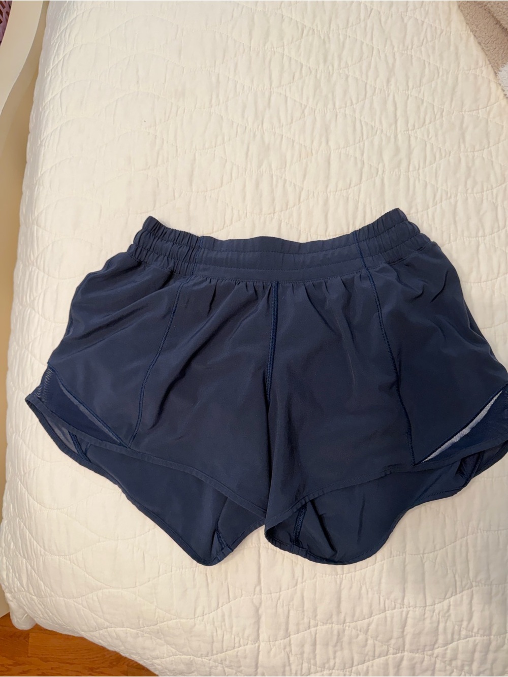 Lululemon Hotty Hot Shorts 4”